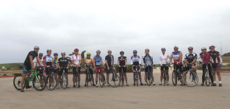 Large group gathered at Torrey Pines Gliderport
